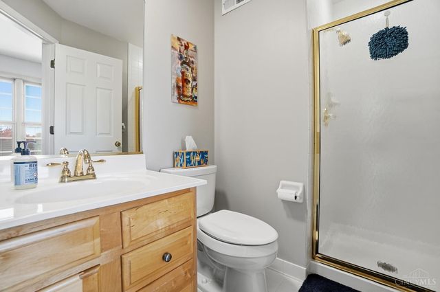 3667 Carpenters Green Lane, Blue Ash, OH 45241