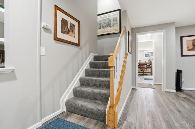 3667 Carpenters Green Lane, Blue Ash, OH 45241