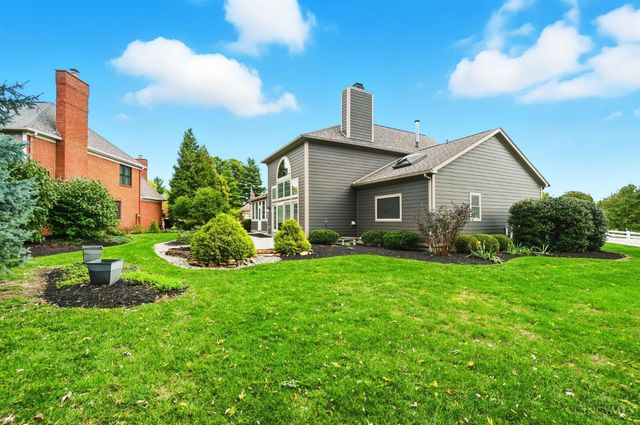 3667 Carpenters Green Lane, Blue Ash, OH 45241