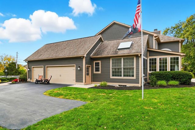 3667 Carpenters Green Lane, Blue Ash, OH 45241