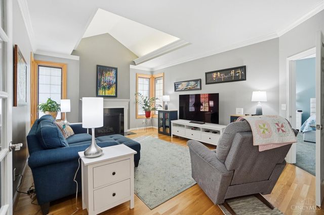 3667 Carpenters Green Lane, Blue Ash, OH 45241