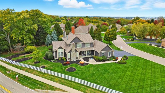 3667 Carpenters Green Lane, Blue Ash, OH 45241