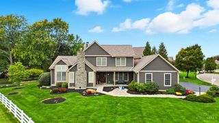 3667 Carpenters Green Lane, Blue Ash, OH 45241