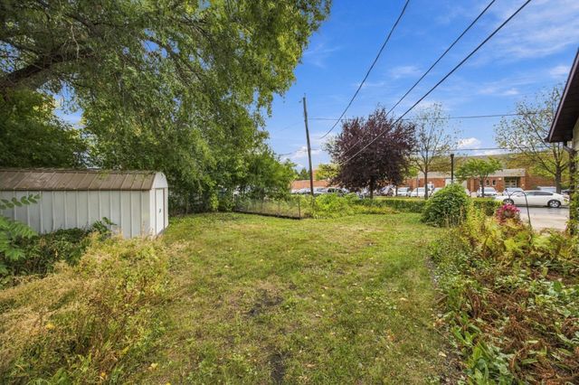 1621 12th Avenue S, Fargo, ND 58103