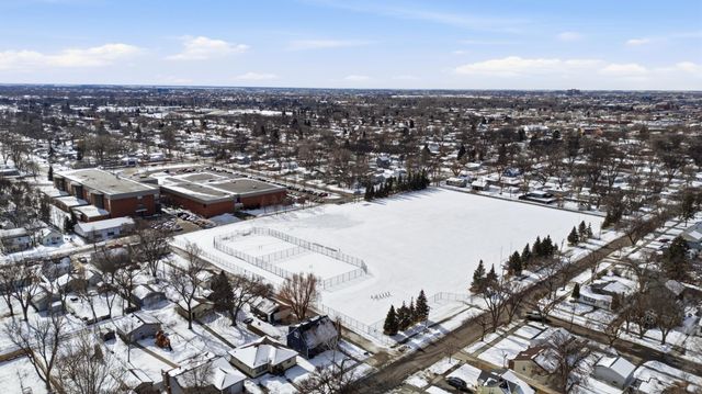 1621 12th Avenue S, Fargo, ND 58103
