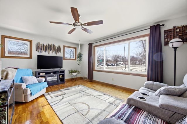 1621 12th Avenue S, Fargo, ND 58103