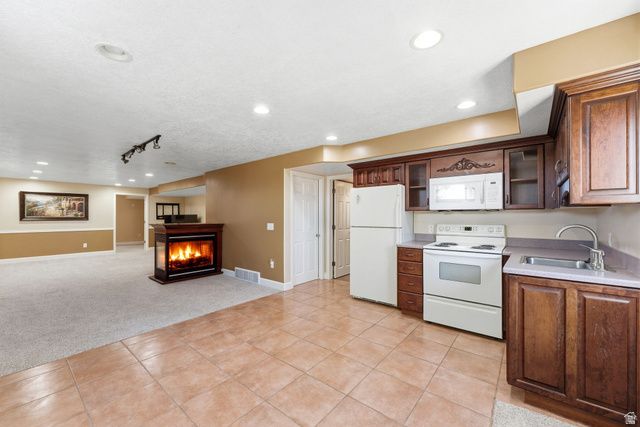 10218 S SANDY WILLOWS CV, Sandy, UT 84070