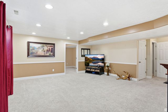 10218 S SANDY WILLOWS CV, Sandy, UT 84070