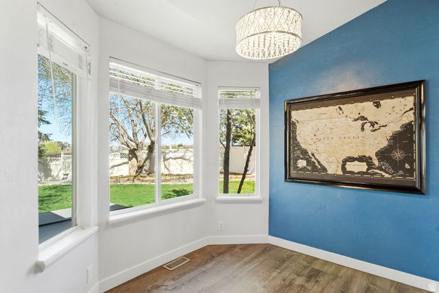 10218 S SANDY WILLOWS CV, Sandy, UT 84070