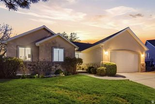 10218 S SANDY WILLOWS CV, Sandy, UT 84070