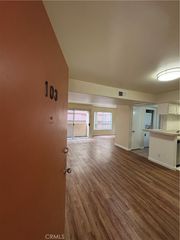 5060 Kester Avenue 103, Sherman Oaks, CA 91403
