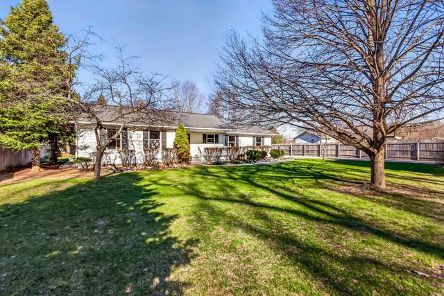 7947 S Marlene Drive, Rothbury, MI 49452
