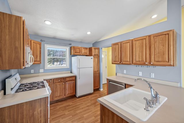 7947 S Marlene Drive, Rothbury, MI 49452