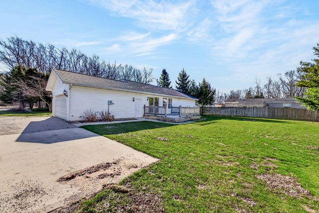 7947 S Marlene Drive, Rothbury, MI 49452