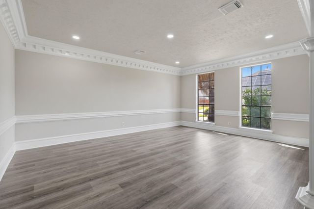 7611 Naremore Drive, Spring, TX 77379