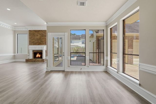 7611 Naremore Drive, Spring, TX 77379