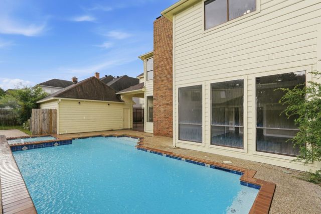 7611 Naremore Drive, Spring, TX 77379