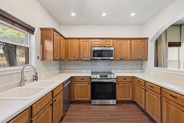 2002 Charlotte Estates DR, Austin, TX 78744