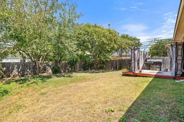 2002 Charlotte Estates DR, Austin, TX 78744