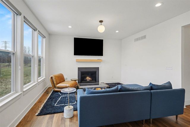 8850 Island Lake Road, Dexter, MI 48130