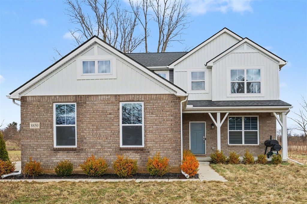 8850 Island Lake Road, Dexter, MI 48130