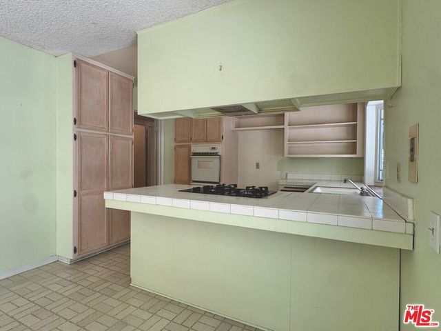 26026 Adamor Road, Calabasas, CA 91302