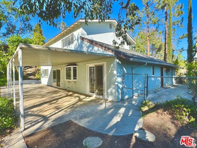 26026 Adamor Road, Calabasas, CA 91302