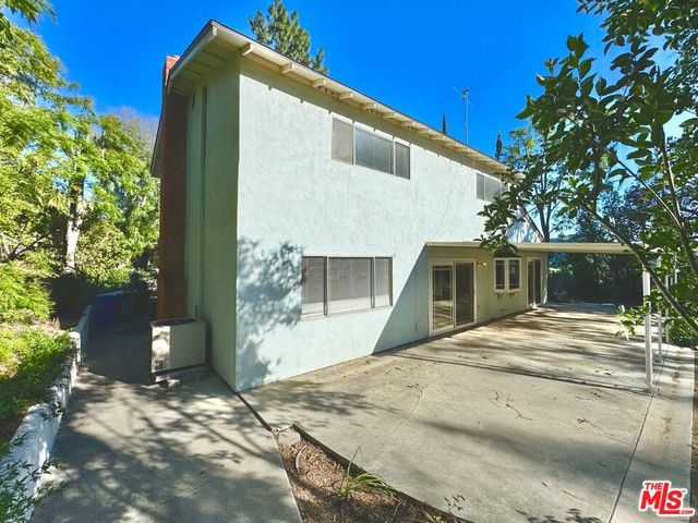 26026 Adamor Road, Calabasas, CA 91302