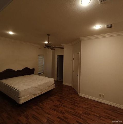 805 Parkview Circle, Harlingen, TX 78550