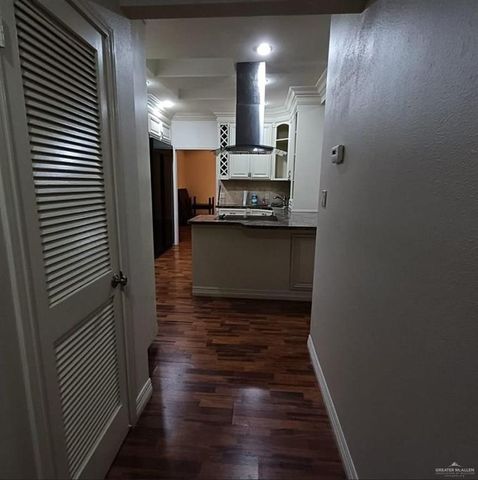 805 Parkview Circle, Harlingen, TX 78550