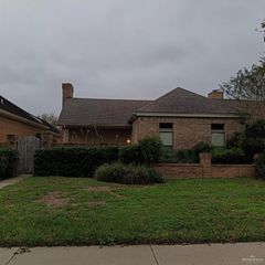 805 Parkview Circle, Harlingen, TX 78550