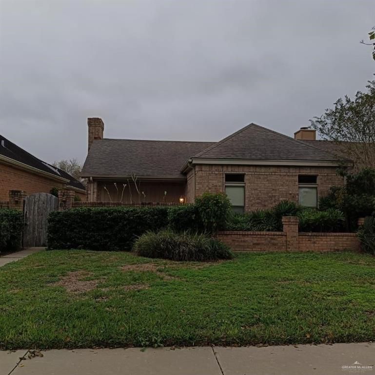 805 Parkview Circle, Harlingen, TX 78550