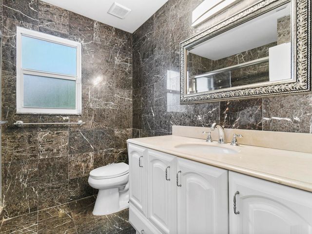 22965 Old Inlet Bridge Drive, Boca Raton, FL 33433