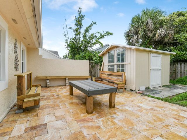 22965 Old Inlet Bridge Drive, Boca Raton, FL 33433