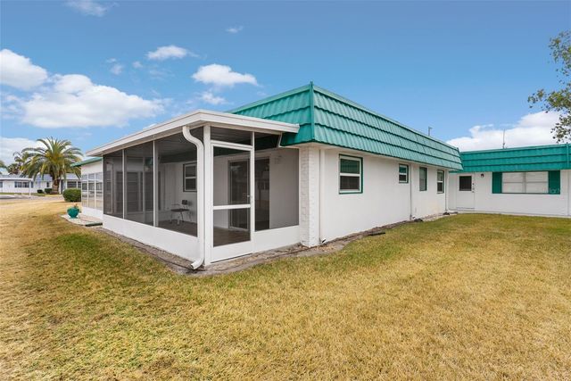 205 KINGS BOULEVARD 52, Sun City Center, FL 33573