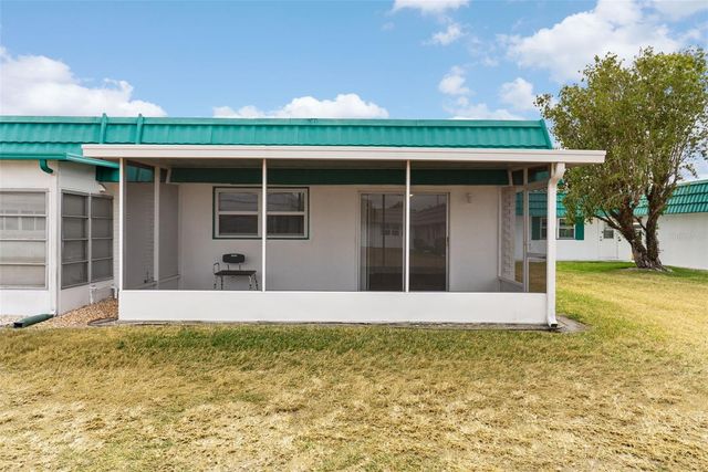 205 KINGS BOULEVARD 52, Sun City Center, FL 33573