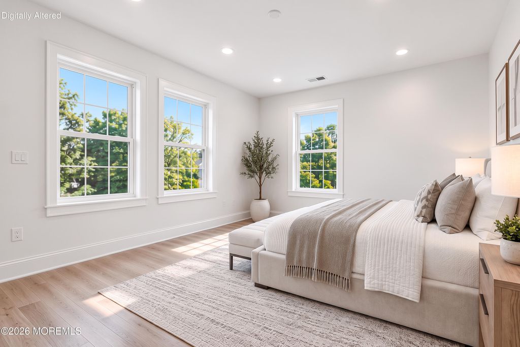 148 Freehold Road B, Manalapan, NJ 07726