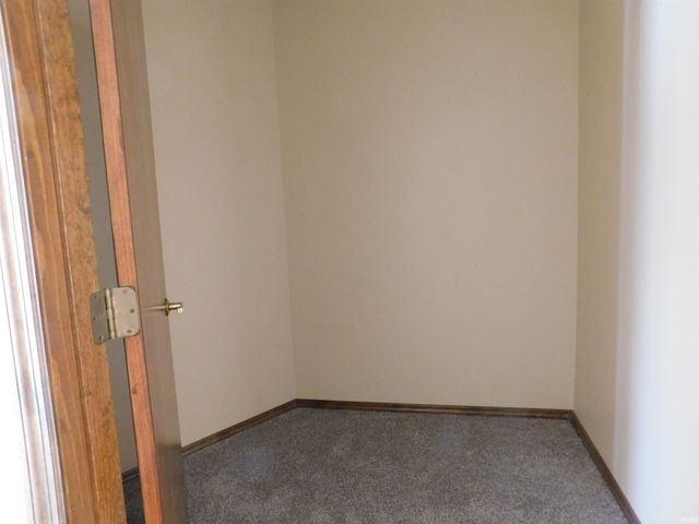 6601 N Rhinestone Drive, Ellettsville, IN 47429