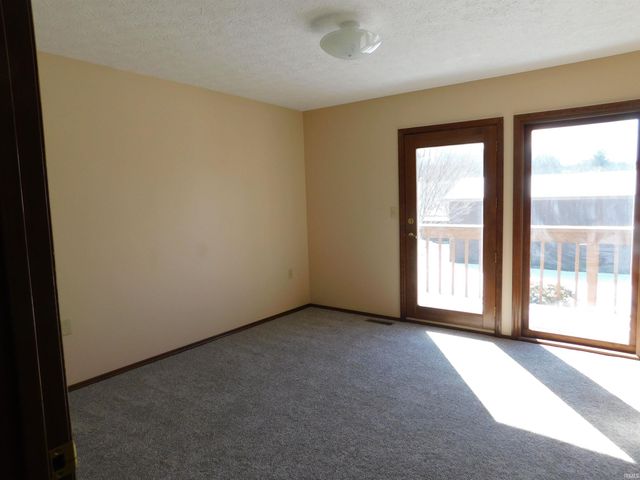 6601 N Rhinestone Drive, Ellettsville, IN 47429