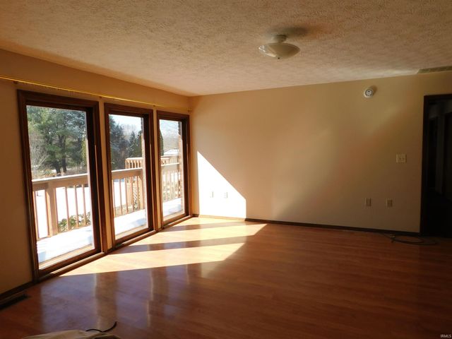 6601 N Rhinestone Drive, Ellettsville, IN 47429