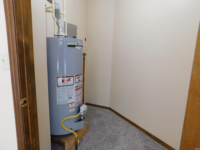 6601 N Rhinestone Drive, Ellettsville, IN 47429