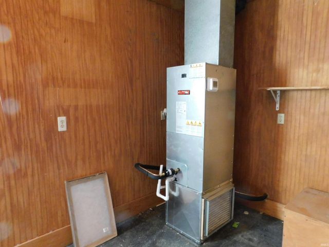 6601 N Rhinestone Drive, Ellettsville, IN 47429