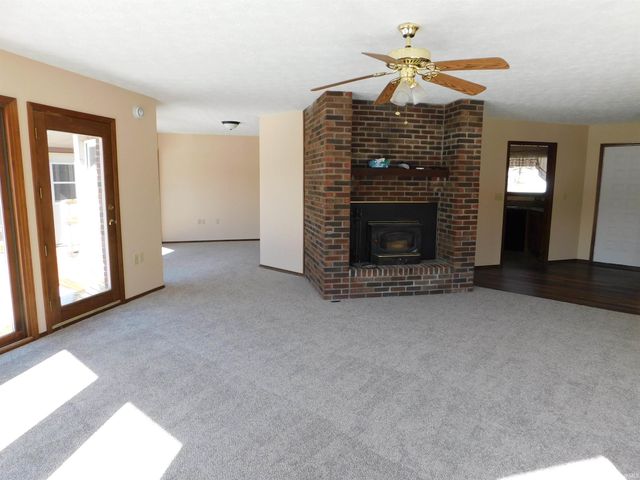 6601 N Rhinestone Drive, Ellettsville, IN 47429