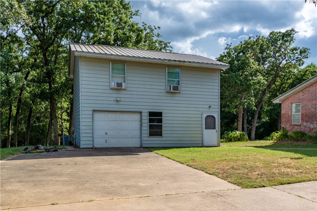1213 Lakeland Loop, Hilltop Lakes, TX 77871 — photo 4