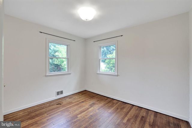 8702 50TH PL, College Park, MD 20740