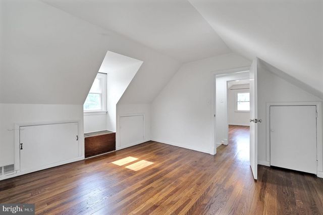 8702 50TH PL, College Park, MD 20740