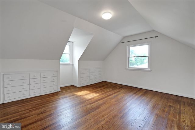 8702 50TH PL, College Park, MD 20740