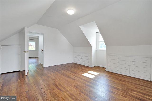 8702 50TH PL, College Park, MD 20740