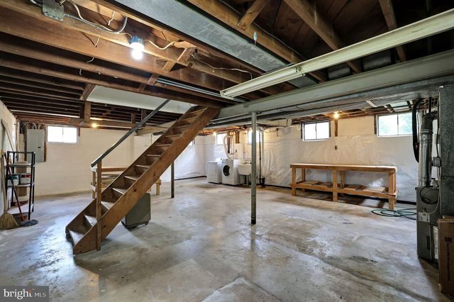 8702 50TH PL, College Park, MD 20740