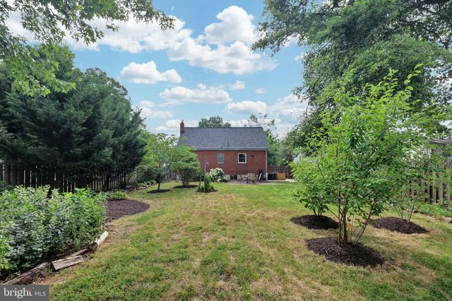 8702 50TH PL, College Park, MD 20740